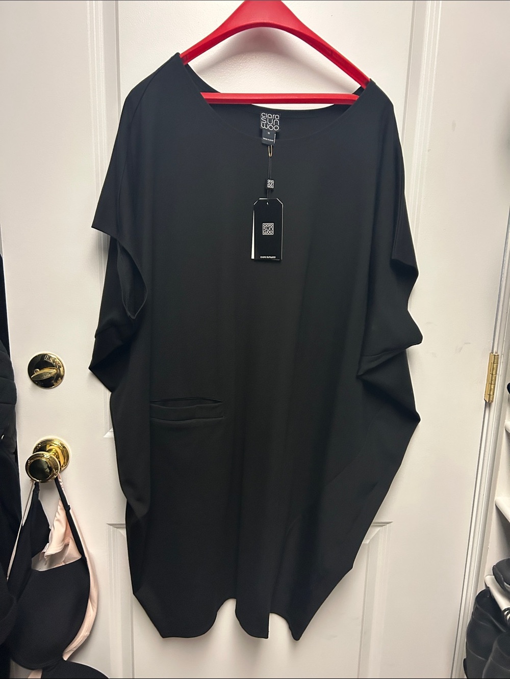 Balloon Dress
Fun dress with drop shoulder sleeves.